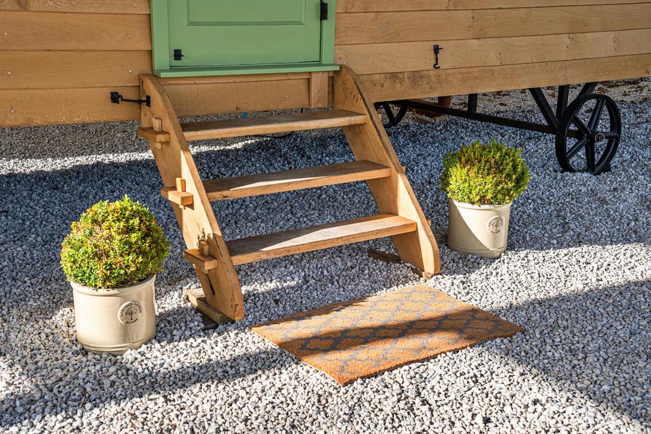 Finest Retreats - The Shepherd'S Hut At Northcombe Farm Beaworthy Bagian luar foto