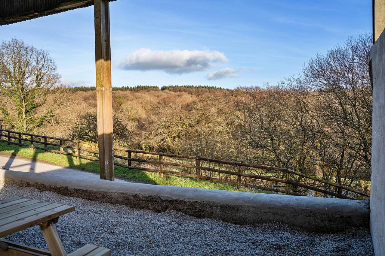 Finest Retreats - The Shepherd'S Hut At Northcombe Farm Beaworthy Bagian luar foto